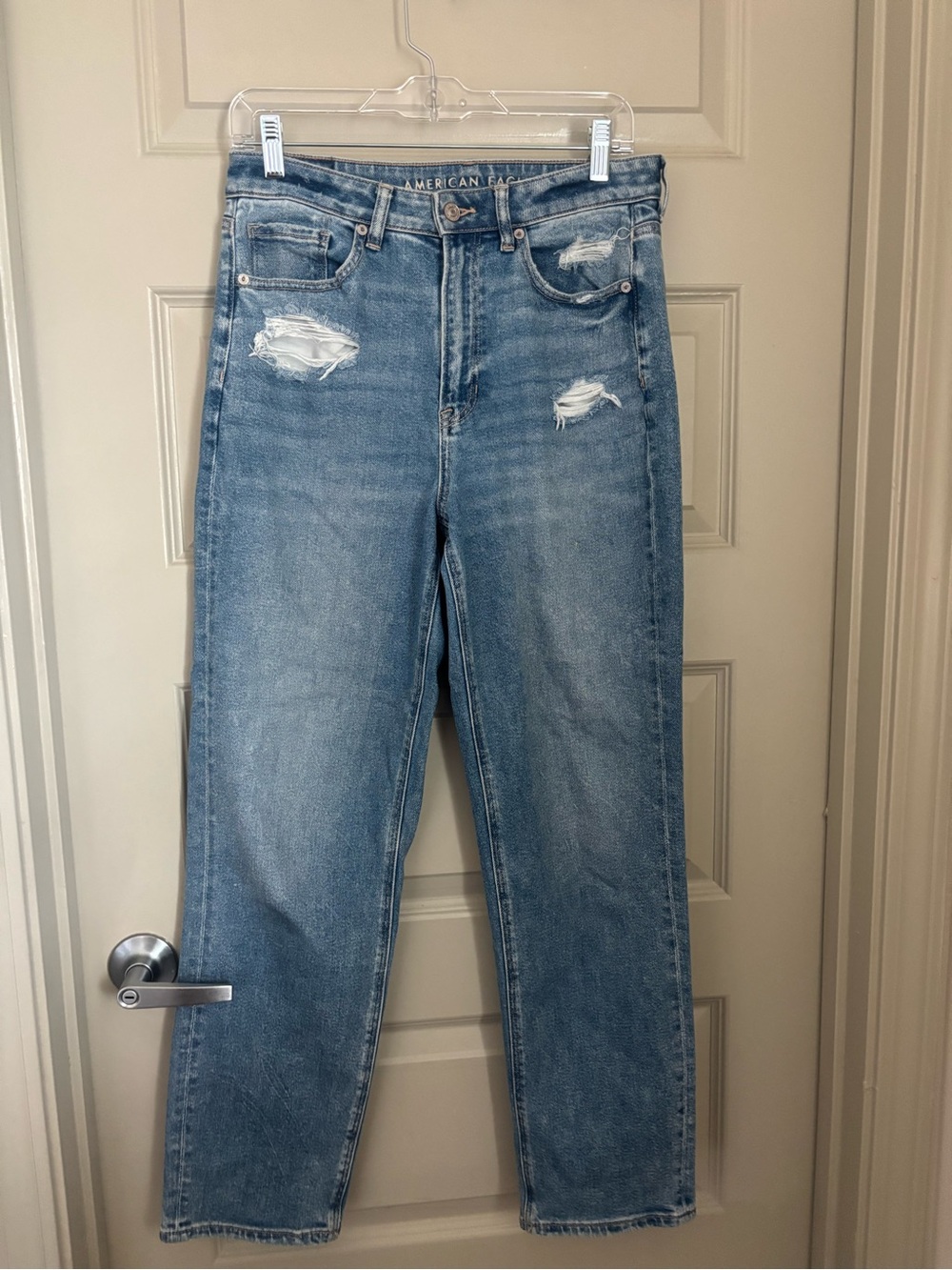 American Eagle Outfitters Light Blue Distressed Straight Leg Jeans